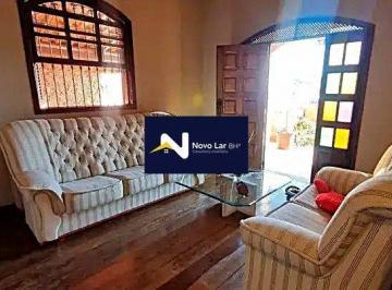 Casa · 257m² · 3 Quartos · 2 Vagas · Casa com 3 quartos, 2 suítes, 3 vagas  à venda no bairro Santa Inês