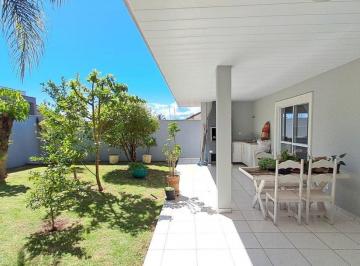 14778_iqH23ovDuD61je_1477867bf7d6cec639.jpg · Casa à venda - em Urbanova