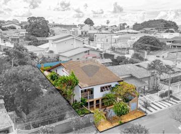 Casa · 320m² · 3 Quartos · 5 Vagas · Casa espaçosa no Jardim do Lago em Atibaia com 03 dormitórios, suíte com closet e vista para a Pedra