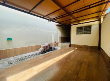 Casa · 120m² · 3 Quartos · 1 Vaga · Casa de 3 quartos, sendo 1 suíte, 120m2, Parque das Flores