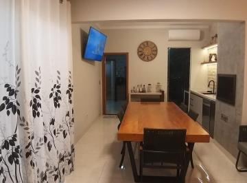 Casa · 170m² · 3 Quartos · 2 Vagas · Casa com 3 quartos à venda no Bairro Jardim Botânico - Uberlândia/MG