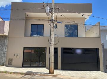 Casa · 374m² · 4 Quartos · 4 Vagas · Casa à venda no bairro Centro - São Gotardo/MG