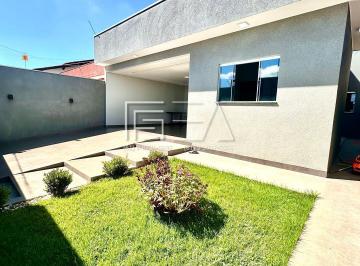 Casa · 200m² · 4 Quartos · 4 Vagas · 4 quartos, sendo 2 suítes no Jardim Califórnia