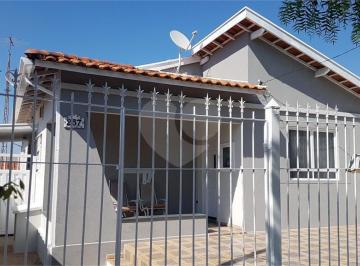 Área de Serviço · Casa com 3 quartos à venda em Centro - SP