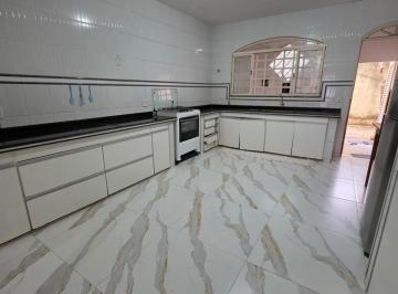 Casa de 4 quartos, Vicente Pires · CASA 4 QUARTOS LOTE DE 400M² VICENTE PIRES RUA 5.