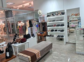 Comercial , Curitiba · Excelente Loja de Calçados bem localizado na Av  7 de Setembro  