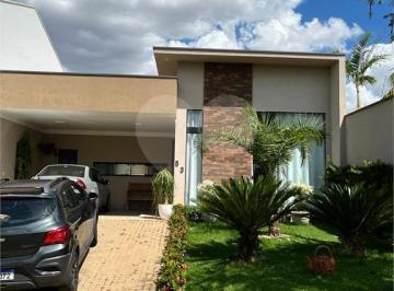 Área de Serviço · Condomínio com 3 quartos à venda em Parque residencial roland - SP
