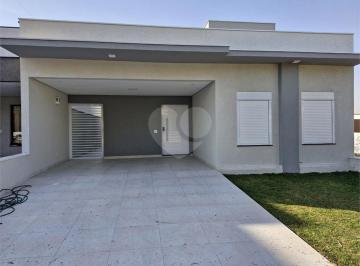 Terreno · 121m² · 3 Quartos · 2 Vagas · Condomínio com 3 quartos à venda em Cajuru Do Sul - SP