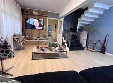 Casa · 230m² · 4 Quartos · 1 Vaga · Casa de vila com 4 quartos à venda em Vila prudente - SP