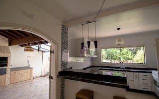 d6e27c8ae54351a663e2d079ab67172ff52b8d89 · Casa com 3 dormitórios, 246 m² - venda por R$ 1.200. ou aluguel por R$ 506/mês - Parque Arco Iris -