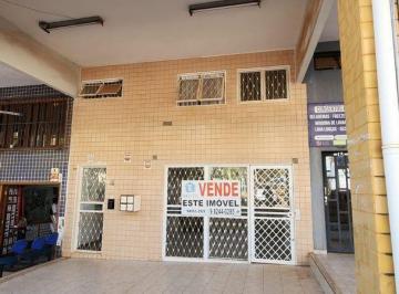 Comercial · 120m² · SCLRN 716 BL B - LOJA TERREA COM SUBSOLO E 02 BANHEIROS.