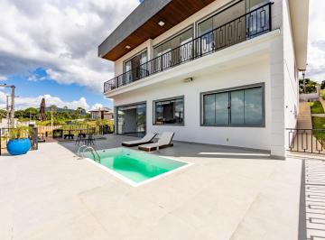 Casa · 475m² · 4 Quartos · 4 Vagas · Casa com 4 suítes na Barra do Imbuí, Teresópolis.