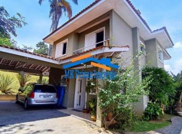 Casa · 230m² · 4 Quartos · 6 Vagas · Linda Casa à Venda no Residencial Chácara das Paineiras!
