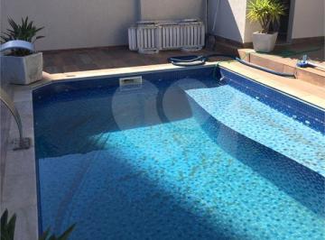 Piscina · Sobrado com 4 quartos à venda em Vila galvão - SP