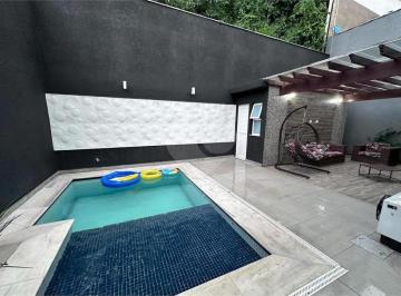 Casa · 260m² · 3 Quartos · 6 Vagas · Condomínio com 3 quartos à venda em Parque Residencial Itapeti - SP