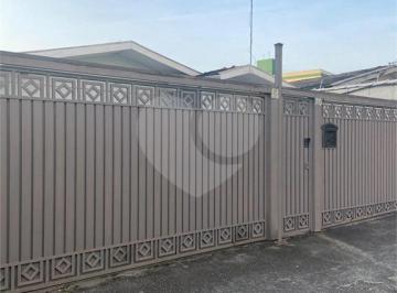 Fachada · Casa térrea com 3 quartos à venda em Centro - SP