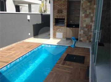Área de Serviço · Condomínio com 4 quartos à venda em Parque Residencial Itapeti - SP