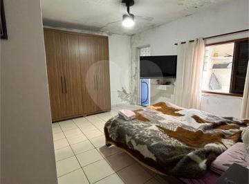 Área de Serviço · Casa térrea com 3 quartos à venda em Carandiru - SP