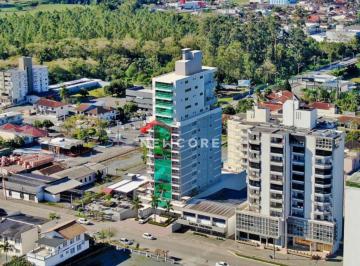 Apartamento · 158m² · 3 Quartos · 3 Vagas · Apartamento em  Av. Getúlio Vargas - Centro - Timbó/SC