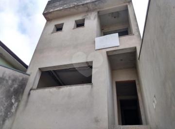 Casa · 250m² · 3 Quartos · 5 Vagas · Sobrado com 3 quartos à venda em Cerâmica - SP