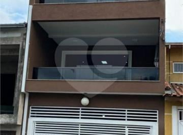 Área de Serviço · Sobrado com 3 quartos à venda em Jardim Adriana - SP