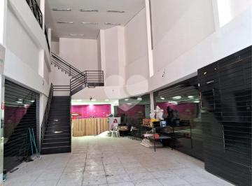 Área de Serviço · Prédio inteiro com 6 quartos à venda em Centro - SP