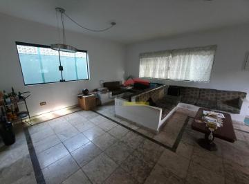 Casa · 142m² · 3 Vagas · AMPLO SOBRADO NO PARQUE VÍTÓRIA COM 3 SUÍTES