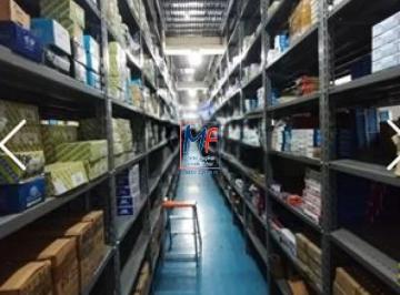 Comercial · 250m² · Excelente galpão   V. Cruzeiro,  250m² a.u., salas na sobreloja, 7 banheiros, 7 vagas. Prox. Clube H