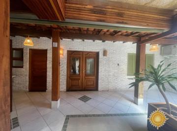 Imagem do Imóvel · Ótima localização próximo da Orla do Itaguá, casa com 03 suítes, 2 vagas de garagem !!!