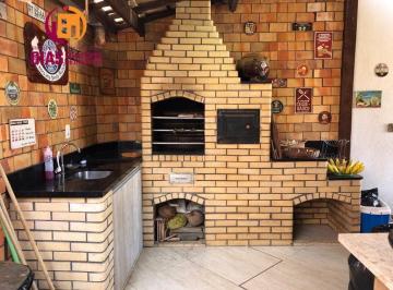 Casa · 190m² · 3 Quartos · 2 Vagas · Vendo Casa dúplex em condomínio de porteira fechada com 190m2, 4/4, jardim gramado, varandas, espaço