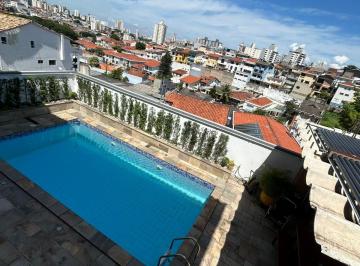 Casa de 4 quartos, São Paulo · Sobrado no Jardim França, 440 metros, 4 suítes e 5 vagas, com piscina 