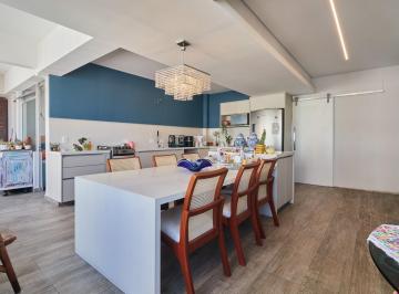 635713010.jpg · Apartamento Moderno com Vista Deslumbrante para Serra do Mar, Totalmente Reformado.