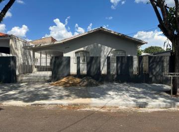 Casa · 416m² · 3 Quartos · LOCAÇÃO | Casa, com 3 dormitórios em Vila City, Paranavaí