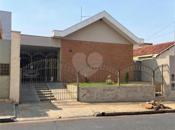 Área de Serviço · Casa com 3 quartos à venda em Centro - SP
