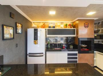 Apartamento de 3 quartos, Brasília · Vendo Linda Cobertura  de canto Nascente Reformada na Quadra 215 da Asa Norte