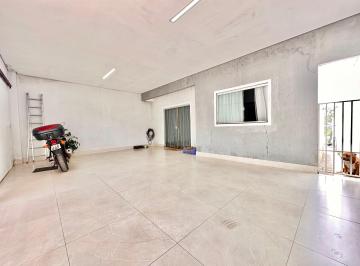 Casa de 2 quartos, Águas Claras · 2 quartos, sendo 1 suíte dentro de condomínio