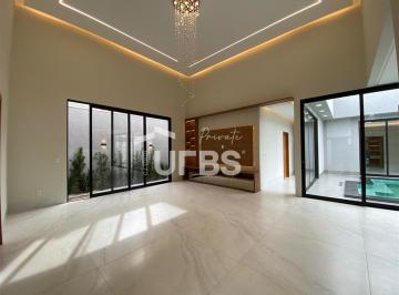 Casa · 230m² · 4 Quartos · 4 Vagas · CASA COM 4 SUÍTES NO MELHOR DO JARDIM AMÉRICA.
