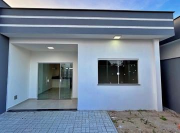 Casa de 2 quartos, Santa Cruz Cabrália · Casas térreas de 2 quartos (sendo 1 suíte) à venda em Cabrália