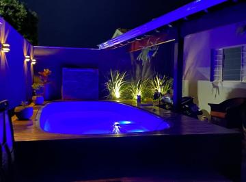 Casa · 3 Quartos · 2 Vagas · Casa com Piscina