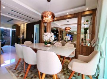 Casa · 280m² · 8 Quartos · 4 Vagas · Imóvel à venda na Praia dos Ingleses – Casa principal, edificação e apartamentos