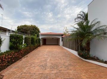 Casa de 5 quartos, Pirassununga · VENDO CASA 05 DORMITÓRIOS SENDO 02 SUÍTES - PIRASSUNUNGA SP  SOMENTE COMERCIAL