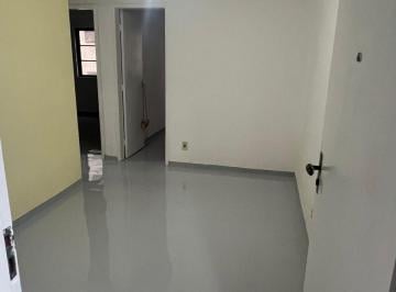Apartamento de 2 quartos, Embu das Artes · Apartamento próximo da Br 116.