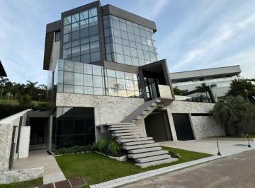 Casa · 1747m² · 6 Quartos · 6 Vagas · MANSÂO EM CONDOMÍNIO FECHADO GOLF PLAZA - BAIRRO ILHOTA EM ITAPEMA