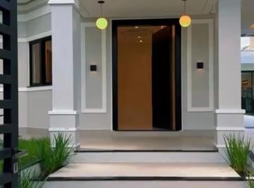 Casa de 4 quartos, Manaus · Lindíssima casa dúplex com acabamento de alto padrão. Ponta negra- Manaus