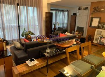 Apartamento · 185m² · 3 Quartos · 3 Vagas · Apto com planta diferenciada pé direito duplo excelente localização e  melhores colégios da região