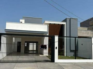 Casa · 123m² · 2 Quartos · Excelente casa do alto padrão