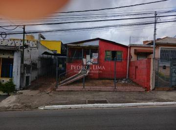 Terreno · 250m² · Terreno com casa para demolir . Ótima localização. Ideal para construtora