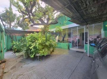 Casa · 220m² · 3 Quartos · 3 Vagas · Casa a venda em Recife arruda lajeada 3qtos 2wcs 3vgs quintal poucos min. do campo santa cruz.