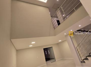 Casa · 199m² · 3 Quartos · 3 Vagas · Elegância em Cada Detalhe no Alto da XV