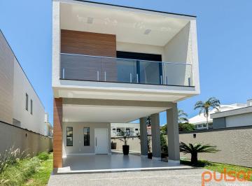 Casa · 209m² · 4 Quartos · 2 Vagas · Casa Alto Padrão Ingleses Norte